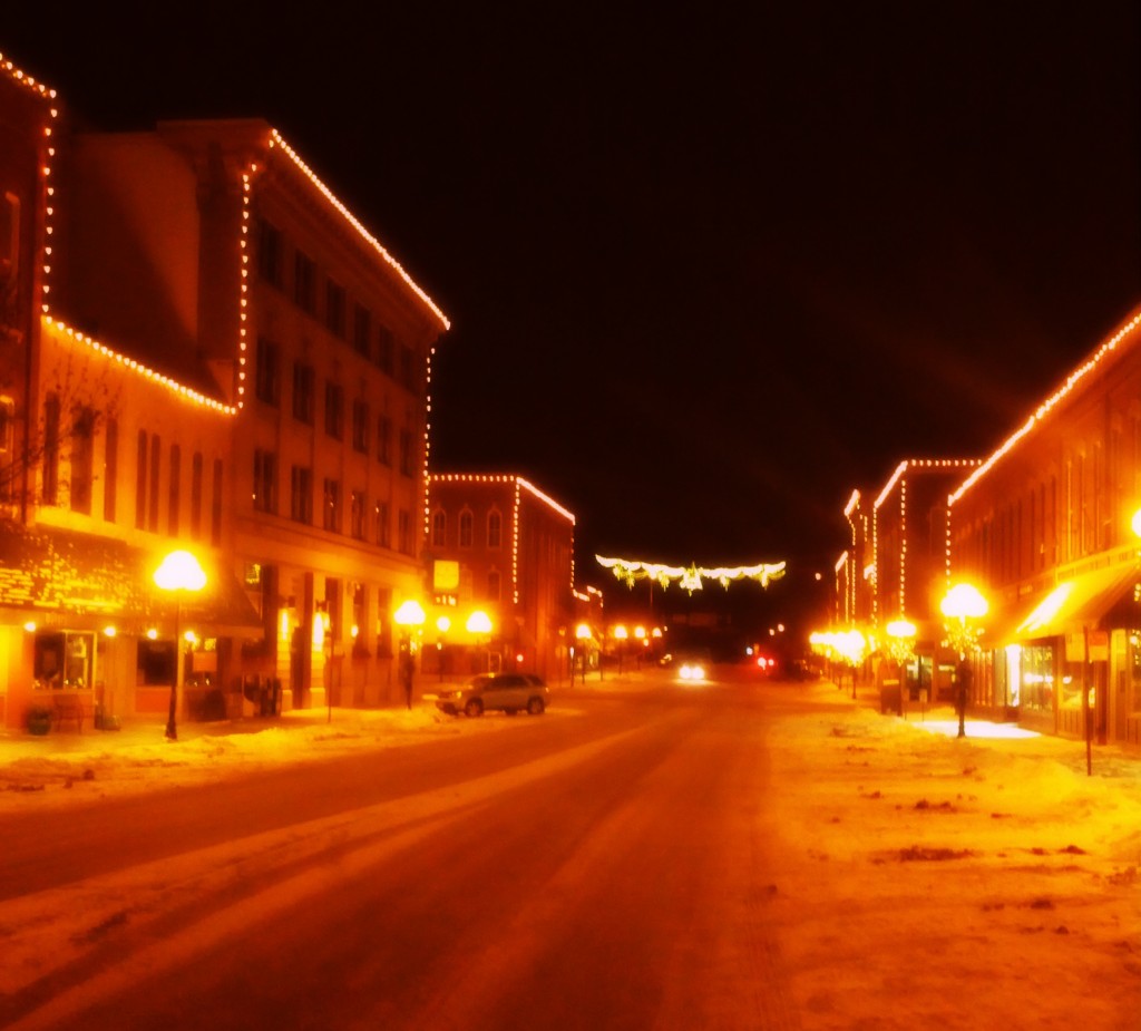 snowy night in red wing